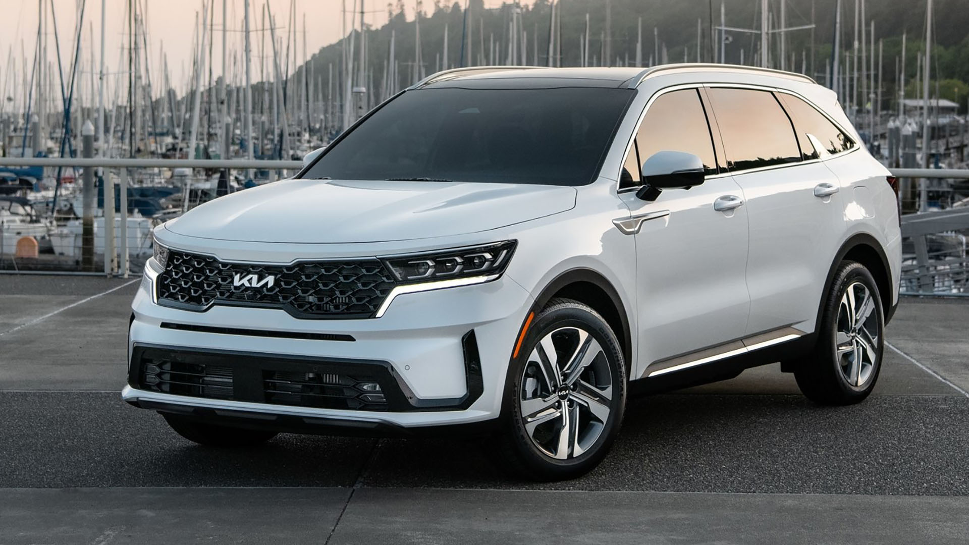 Kia Sorento 2022 logo mới cực đẹp, tiết kiệm nhiên liệu hơn xe máy